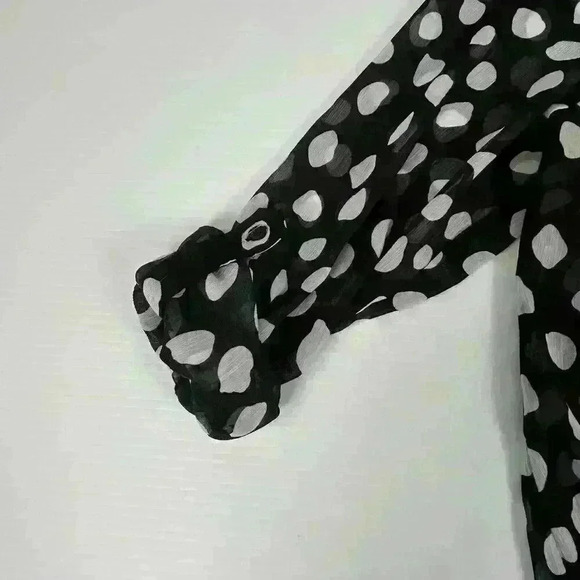 Roz & Ali Womens XL Blouse Black White Polka Dots Sheer Tie Bottom Lightweight - Picture 10 of 13